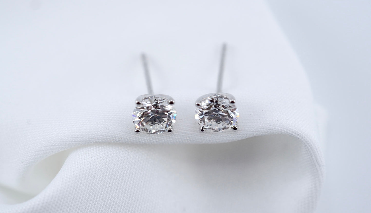 Classic Round Brilliant Solitaire Studs