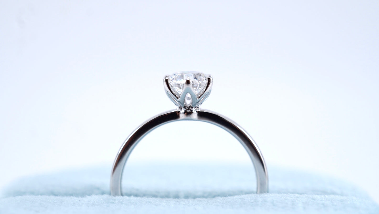 Round Brilliant Solitaire Ring With Petal Prongs