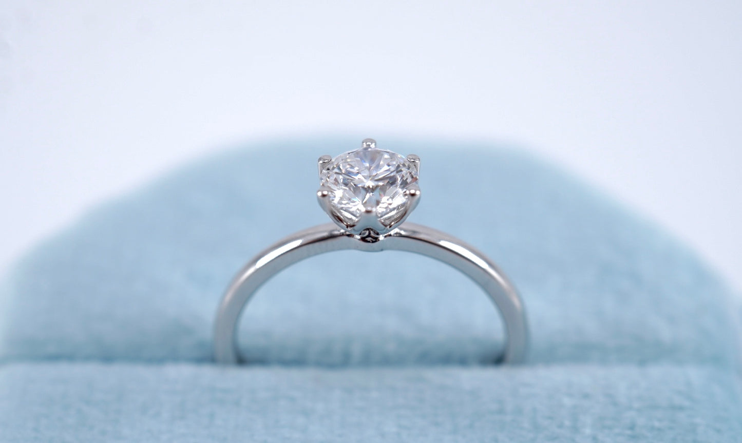 Round Brilliant Solitaire Ring With Petal Prongs